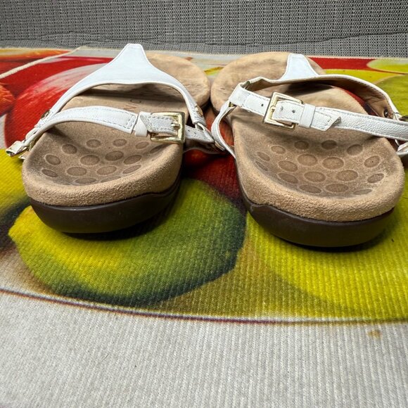 Vionic KIRRA White Laser Cut Leather Flat Slingback Sandals Size 8 - Picture 6 of 8